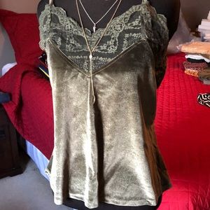 Valore tank top, size medium, dark green